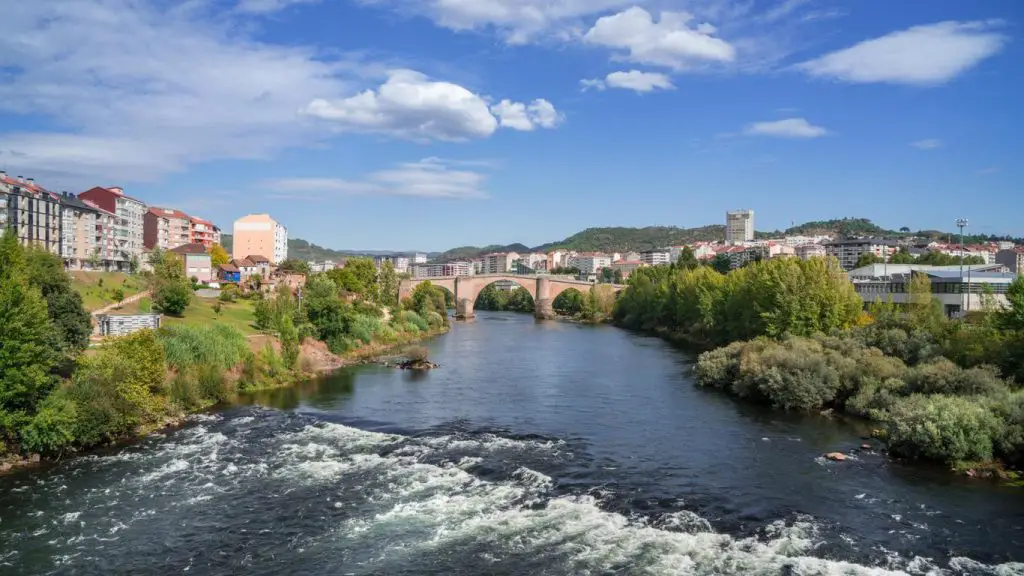 Que hacer en Abril en Orense con Niños. Que visitar en Abril en Orense con Niños. Música en vivo, Conciertos, Teatro, Espectáculos, Exposiciones y Entretenimiento en Orense en Abril. ¿Qué hacer en Orense en Abril 2024?